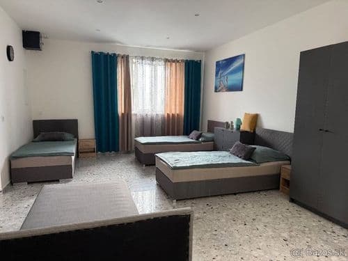 2 IZBOVÝ BYT - Člnková ulica - Voľný ihned