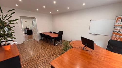 Prenájom 2-izbového bytu vhodného ako kancelária pri auparku