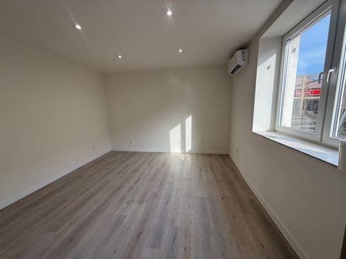 Na prenájom komerčno kancelársky priestor  -  Voľný ihned