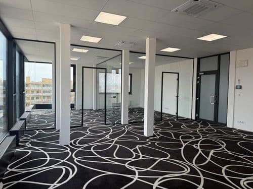 Na prenájom reprezentatívny priestor na Dunajskej ulici - Voľný ihned